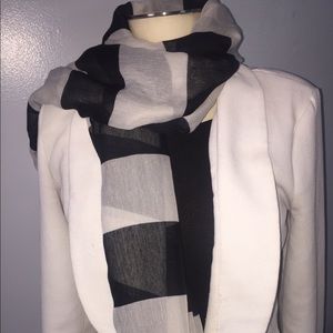 Black and white striped scarf / hijab